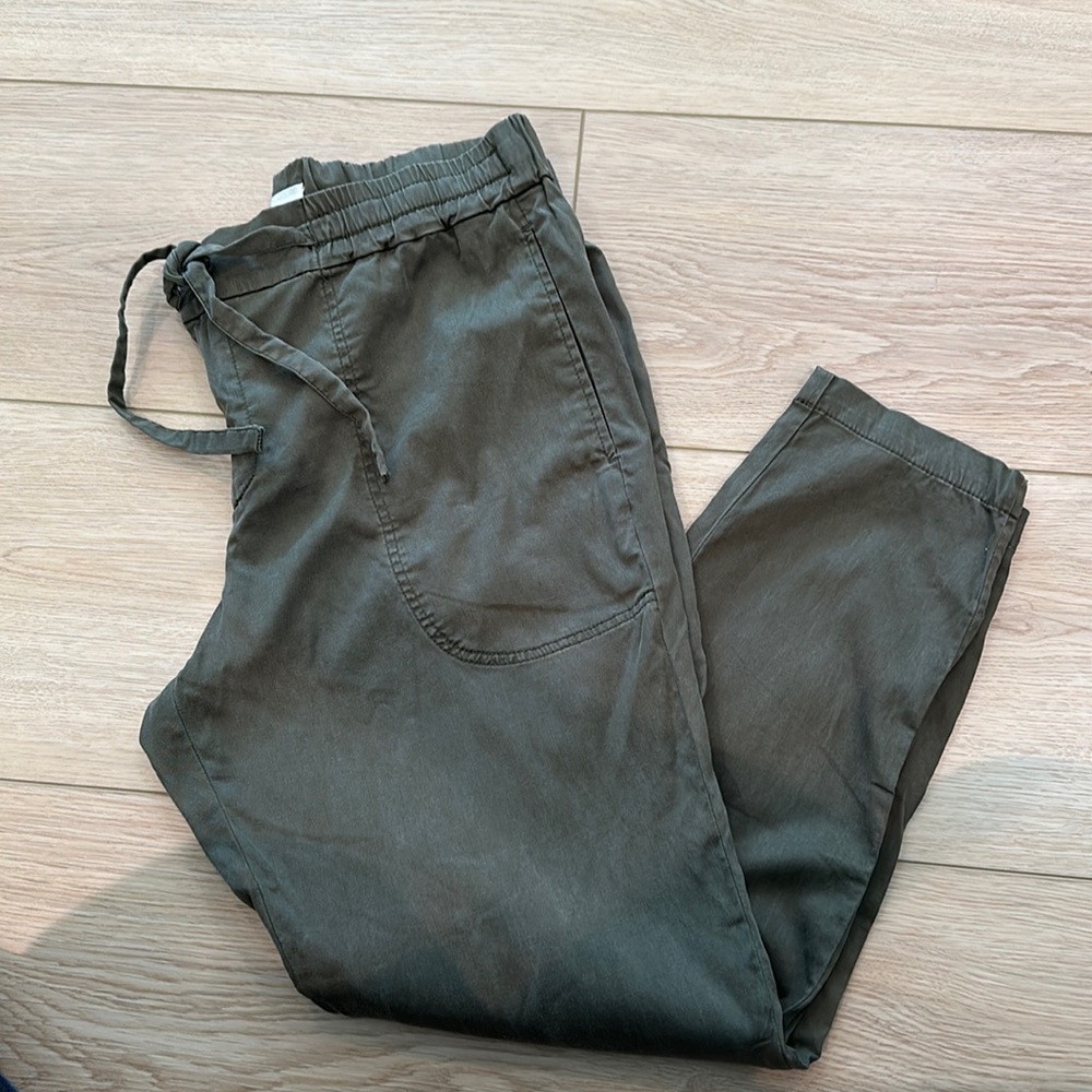 Lou & Grey pants with waistband and drawstring